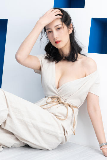 國產歐美久久久久-暴躁46集全在線觀看-國產視頻一區二區三區在線-一級倫奸片-天堂女人av-妞干網2022-日本午夜精品一區二區三區-國產中文綜合免費-性俱樂部交換1